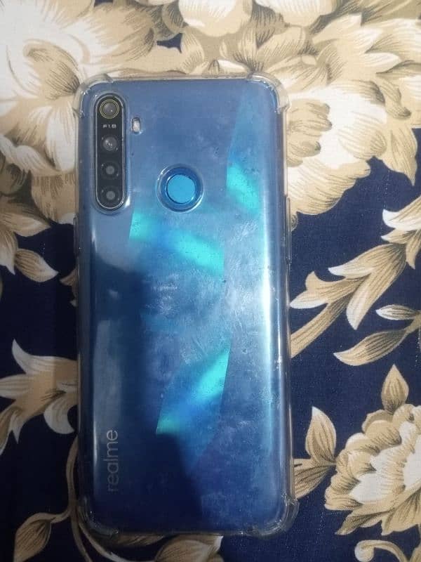 Realme 5 4/64 no any fault all okay just side Sy glass crack only set 1