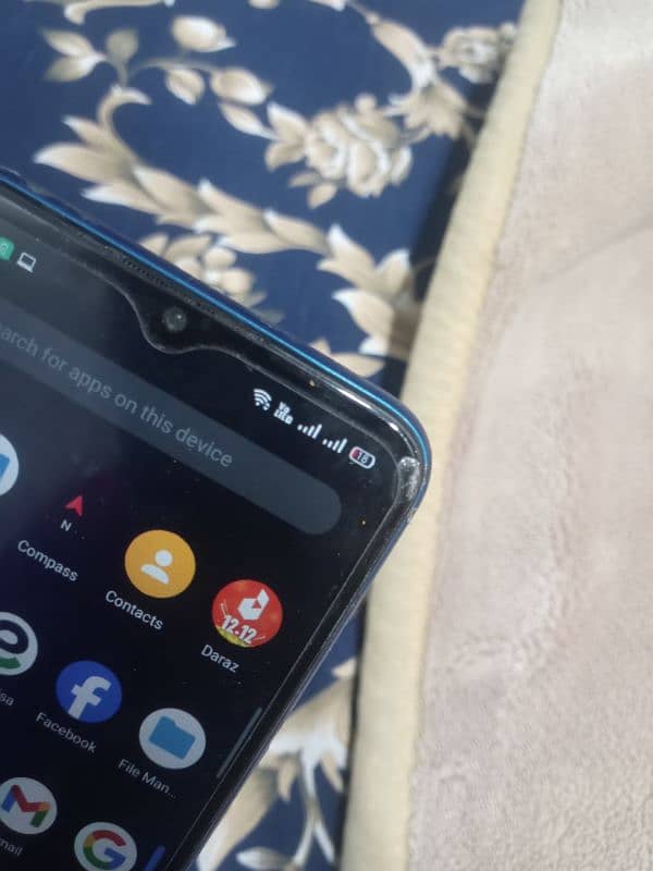 Realme 5 4/64 no any fault all okay just side Sy glass crack only set 5