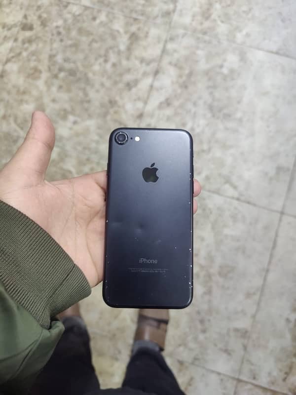 iphone 7 non PTA 32 Gb 0