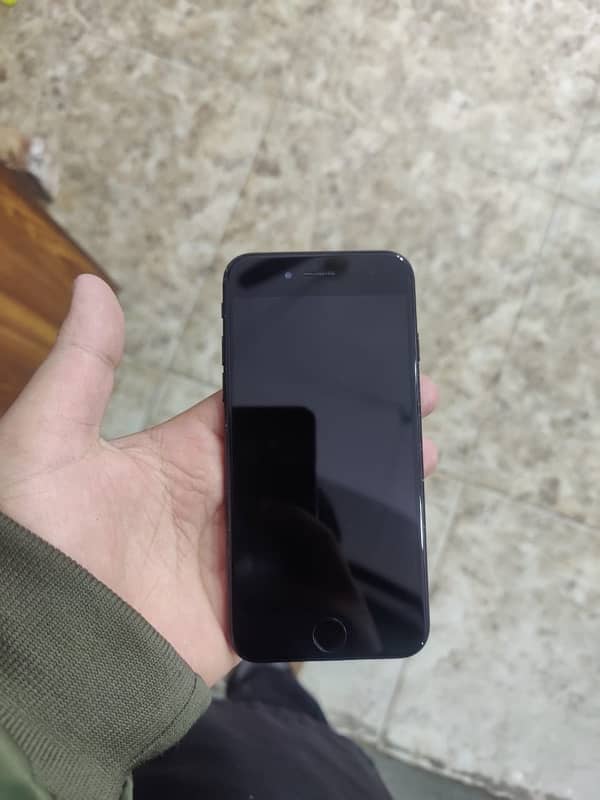 iphone 7 non PTA 32 Gb 1