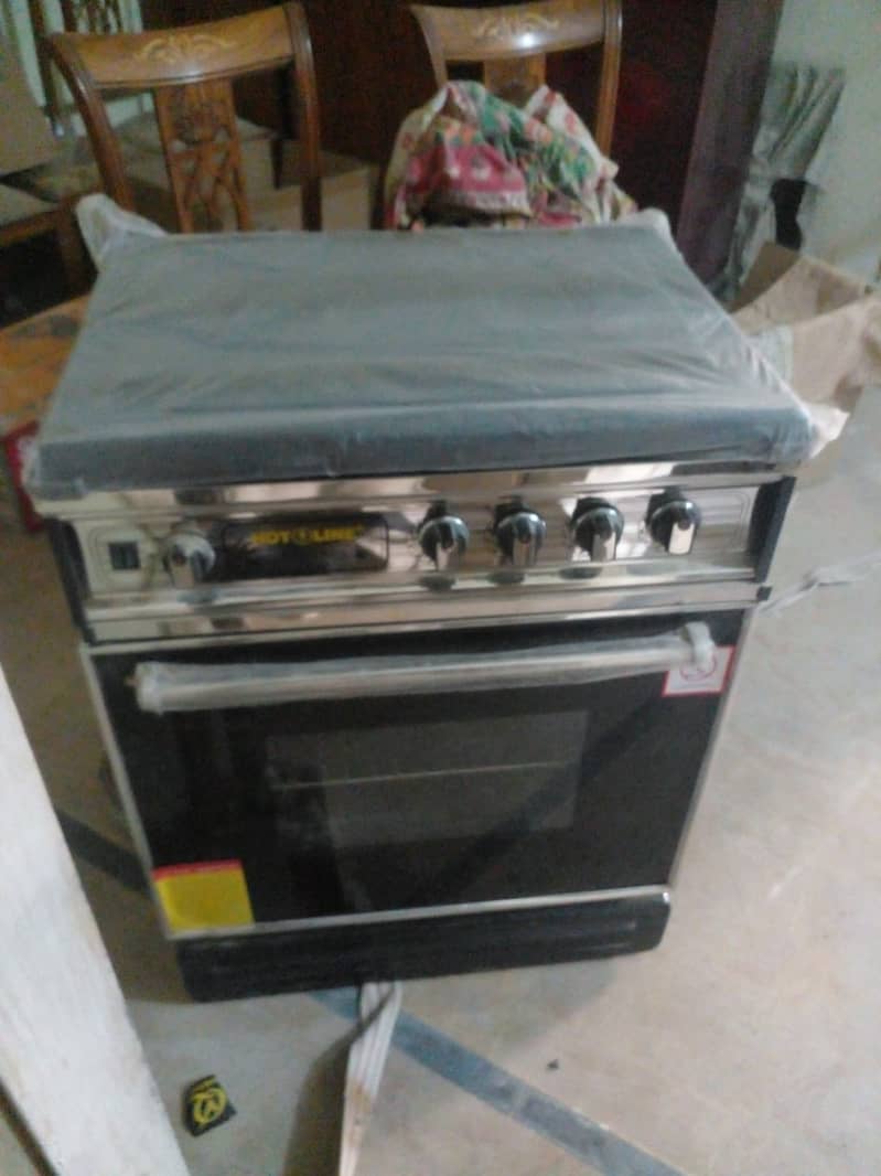 NEW UN-USED 2018 MODEL COOKING RANGE - Price Rs 32,900/- 8