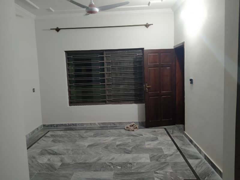 Double Storey House in Gulistan Colony 1