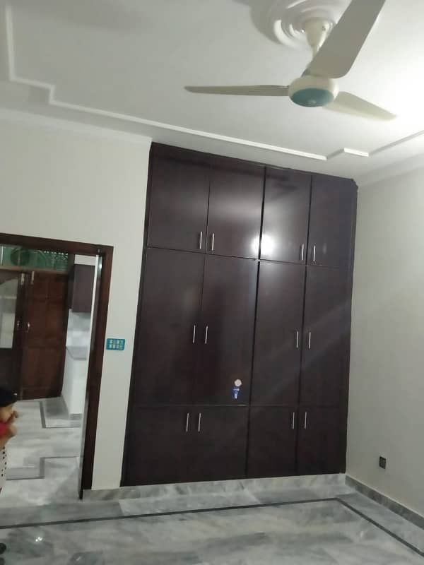 Double Storey House in Gulistan Colony 2