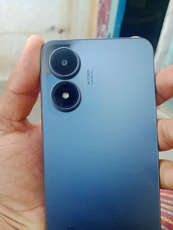 Vivo y02s box and charge available hai 0