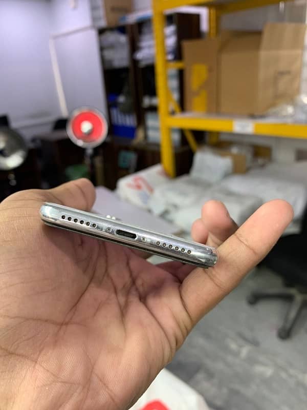 iPhone X pta aproawad  box sat 2