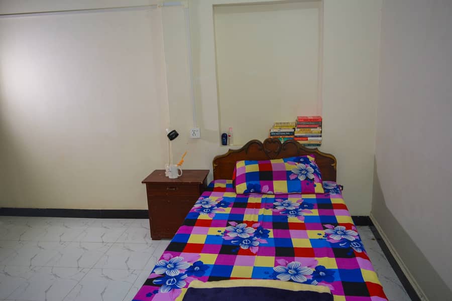 Furnished room + Gizer + AC + Security Guard + Car parking Farid town 5