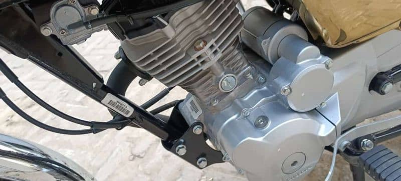 Honda 125 gold self start 5 gear  my Jaz no 03327202676 Jaz 9