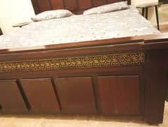 King size bed