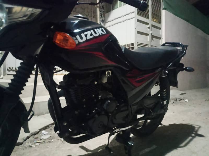 Suzuki GR 150 2022 7