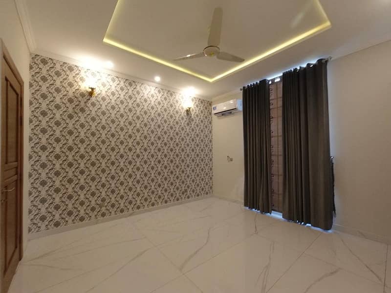 Beautiful Designer House For Rent 6