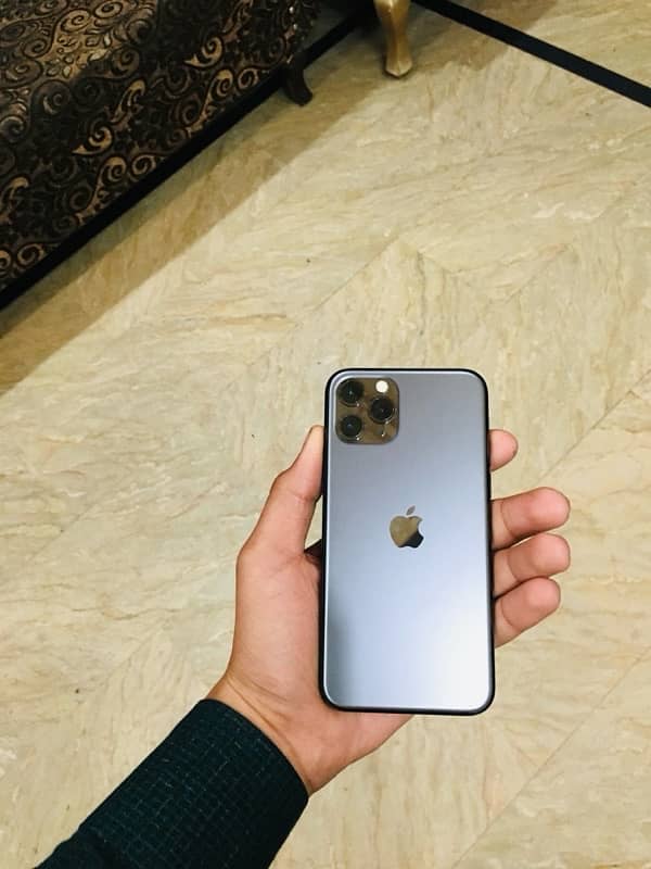 Iphone 11 pro factry unlocked 0