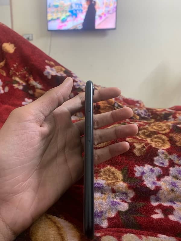 iPhone SE 2020 non pta fu sim working 4 month 2