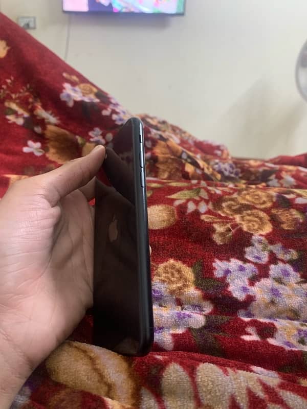 iPhone SE 2020 non pta fu sim working 4 month 4