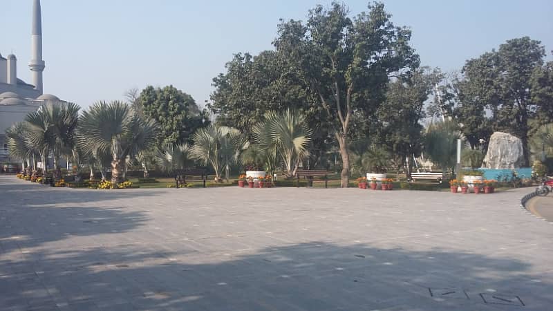 1 Kanal Cheapest price plot for sale in Sukh Chayn Gardens Lahore 6