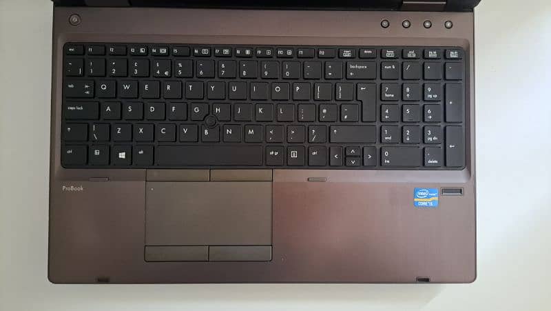 HP 6570 B in good condition with fast speed , purchased from Germany 2