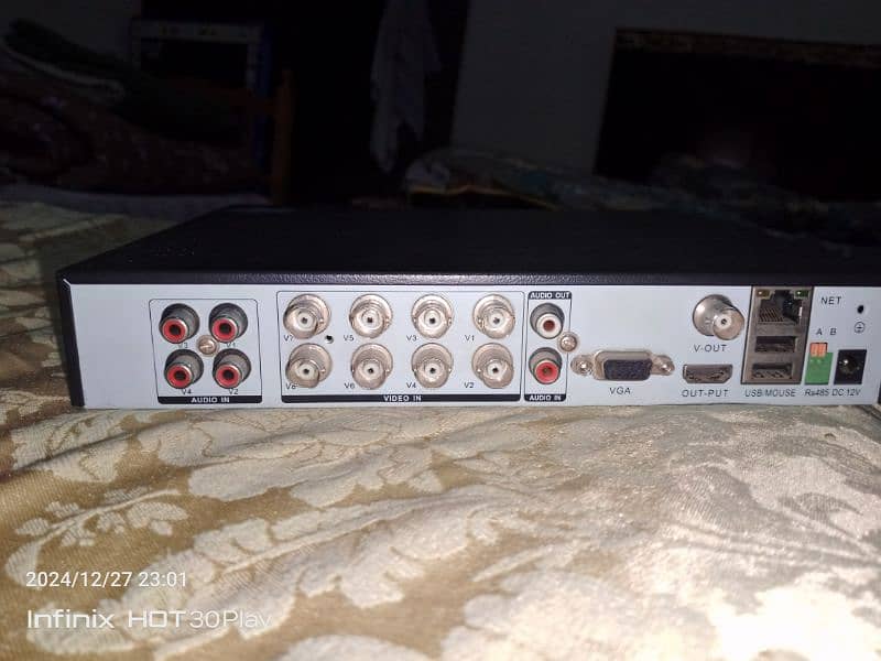 DVr with hard 500gb with 4 CCTV camera for sale 1