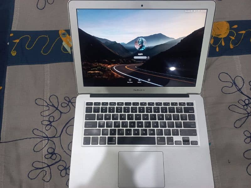 Macbook Air 2014 For Sale 0