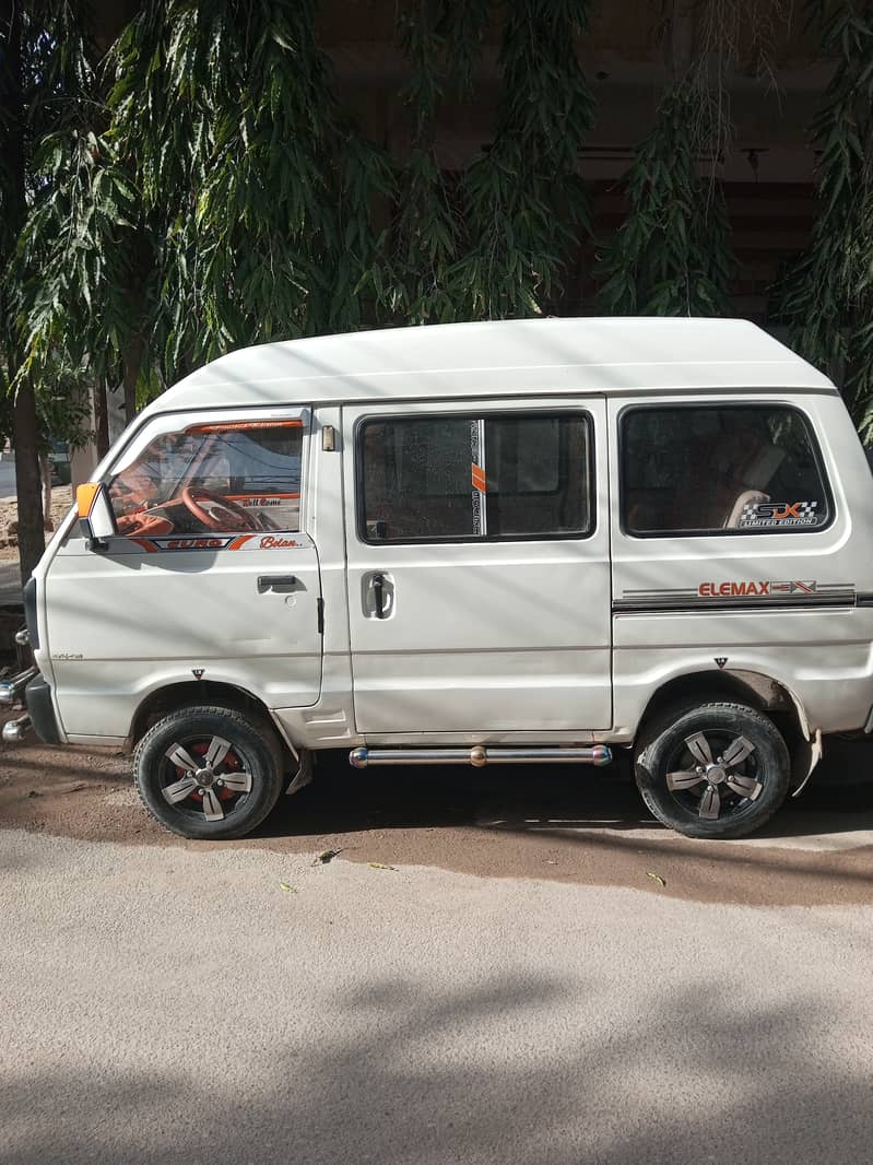 Suzuki bolan model 2009, white colour, 800cc Engine, Hiroof 0