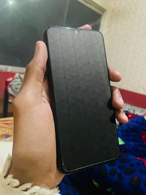 Vivo y11 3/32 with Box t 7