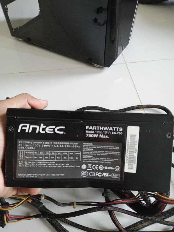 ANTEC semi-modular 750 watt power supply 80+ Gold 0