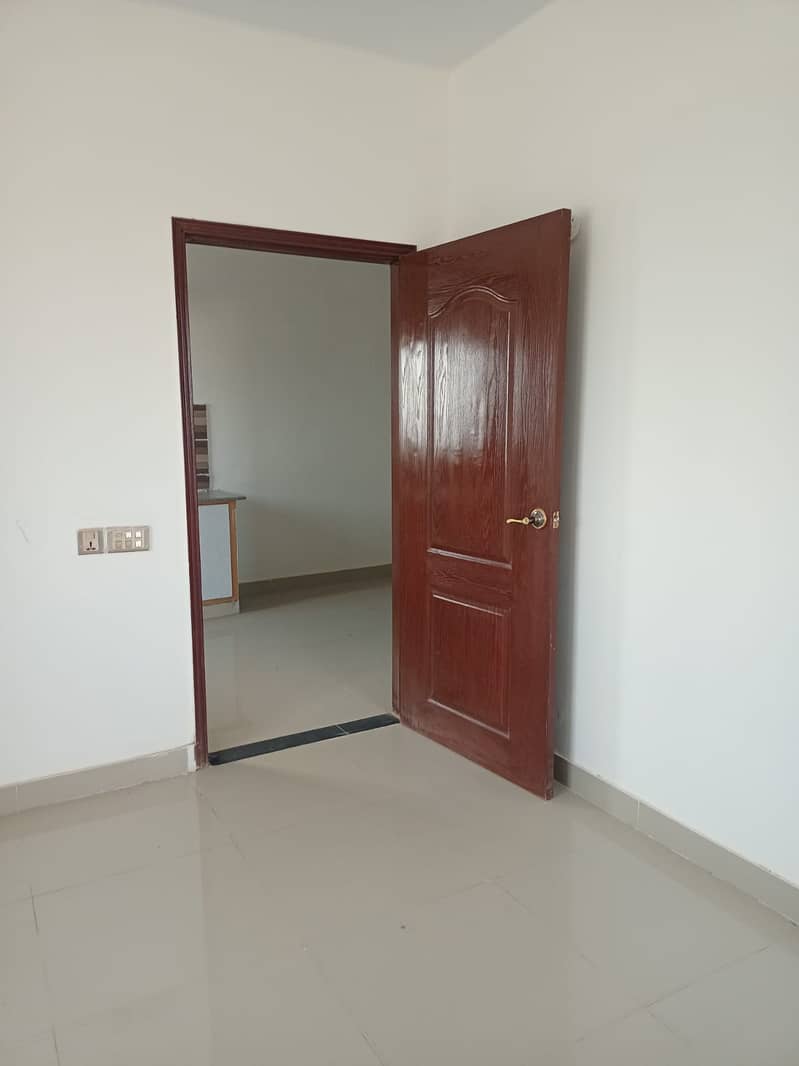 2 Bed Lounge Apartment Available For Sale 7