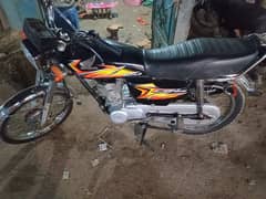 HONDA CG 125 2021 KARACHI NO 9 MONTH 2021 NUT TO NUT GENIUN