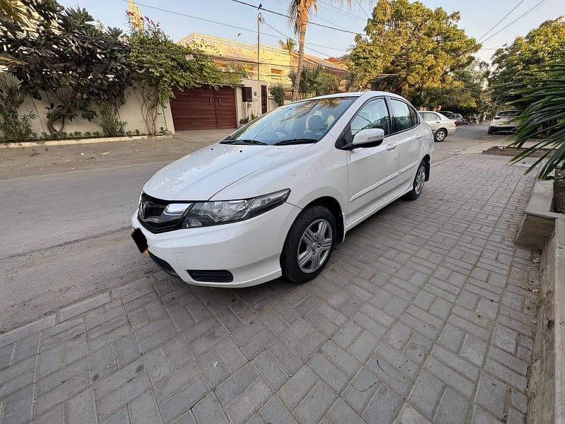 Honda City 2018 1 owner full original  white karachi sindh 2