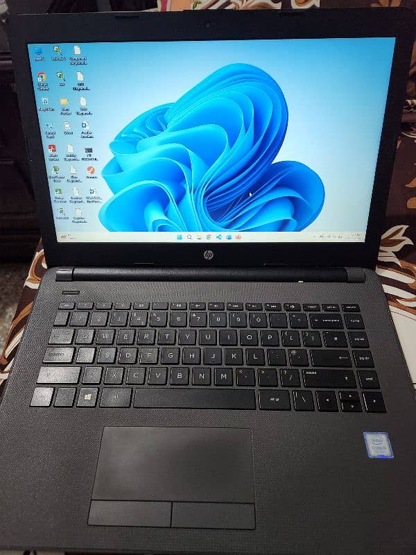 HP Notebook 240 G6 0