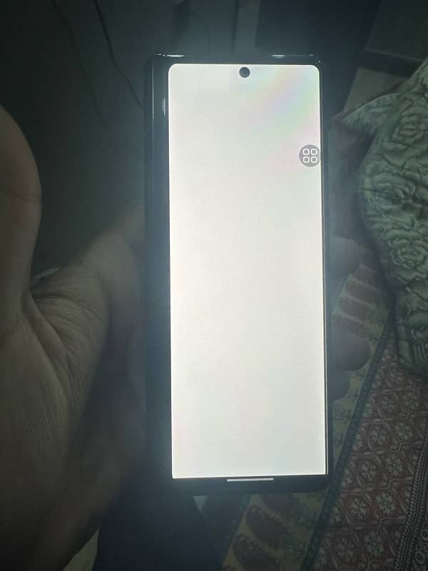 Samsung Galaxy Fold 3 6