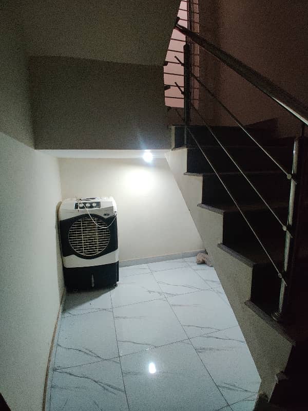 7.5 Marla Upper Portion For Rent Wapda Town Phase 1 7