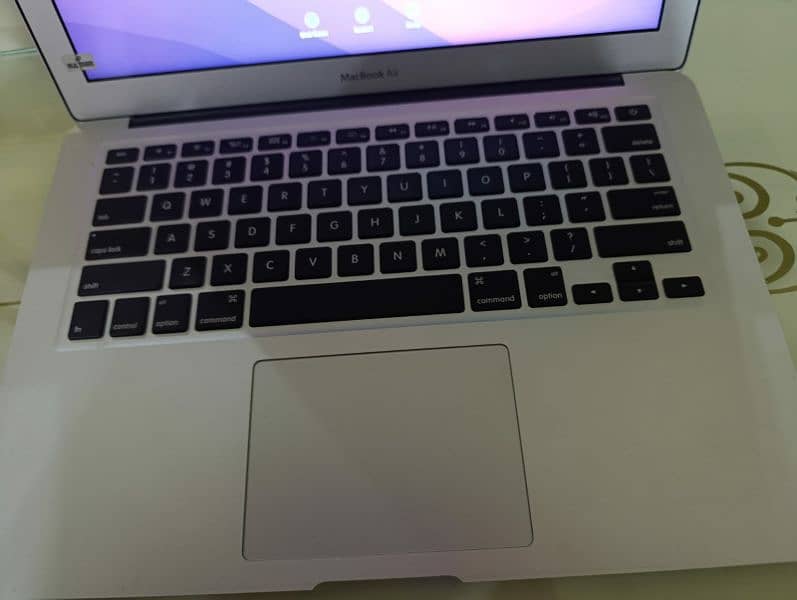 macbook 2