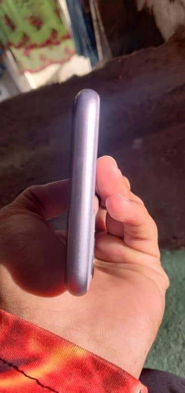 iphone 11 pta approved 256 gb water pack glass crack 4