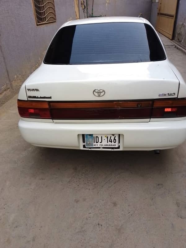 Toyota Corolla 2.0 D 1999 11