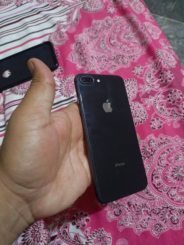 IPhone 8 Plus PTA 2