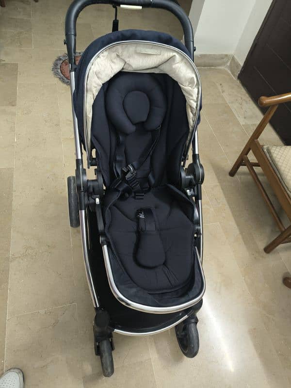 Mamas and Papas Ocarro Pram 2