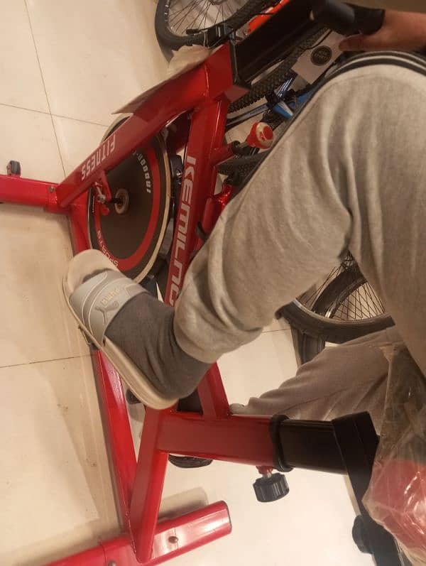 KEMILNG - K750 - indoor stationary bike 2