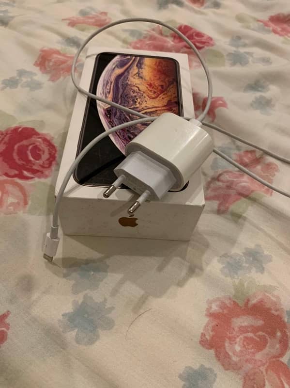 iphone xsmsx 64gb 7