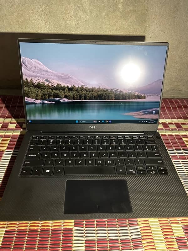 Dell Xps 9380 Core i5 8th generation 11