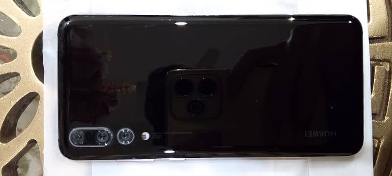 Huawei P20 pro (with full box) 0