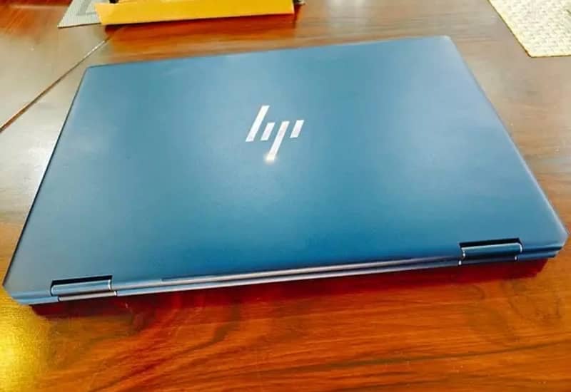 HP Spectre 16 inch 11th Generation 16GB/512GB 10