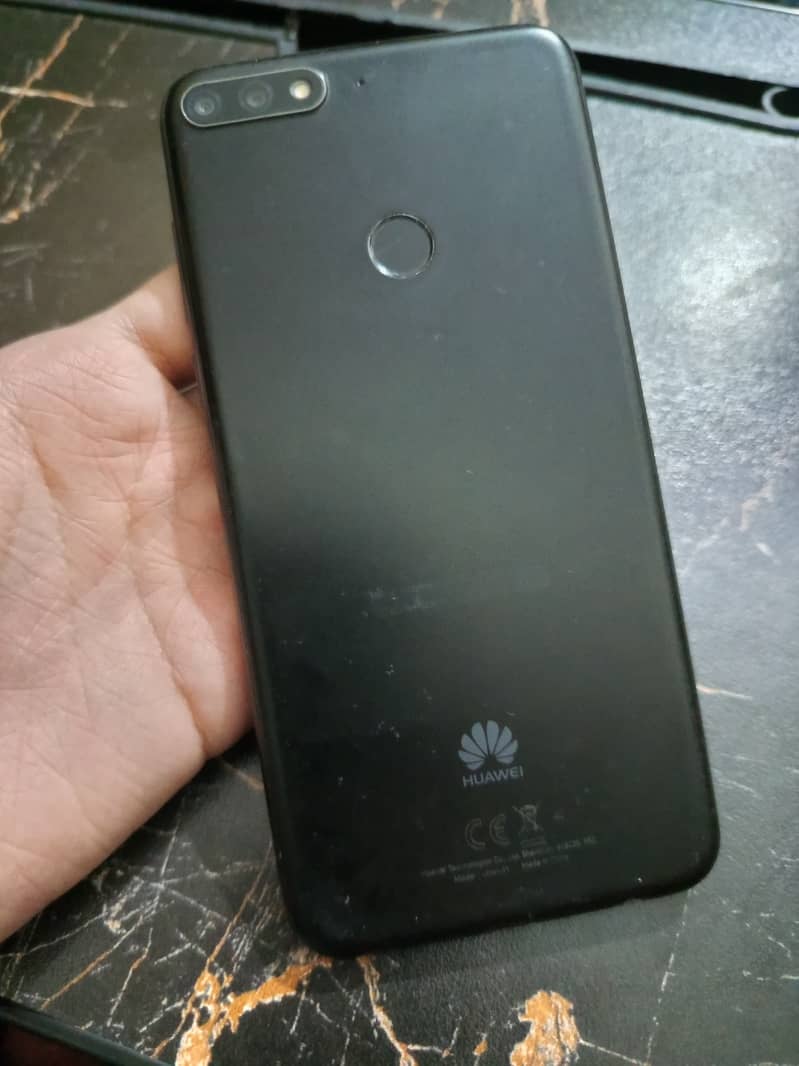 Huawei Model Y7 prime 2018 4