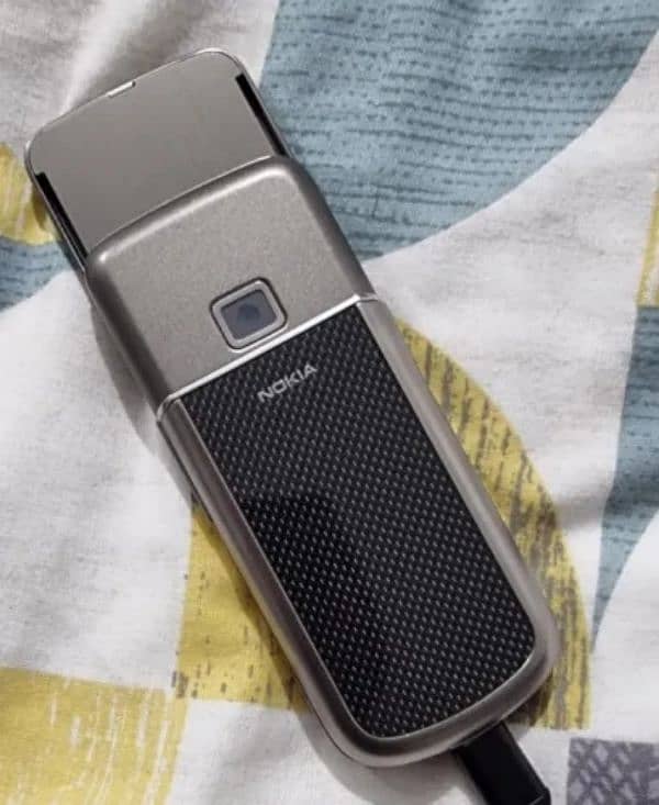 Nokia 8800 1