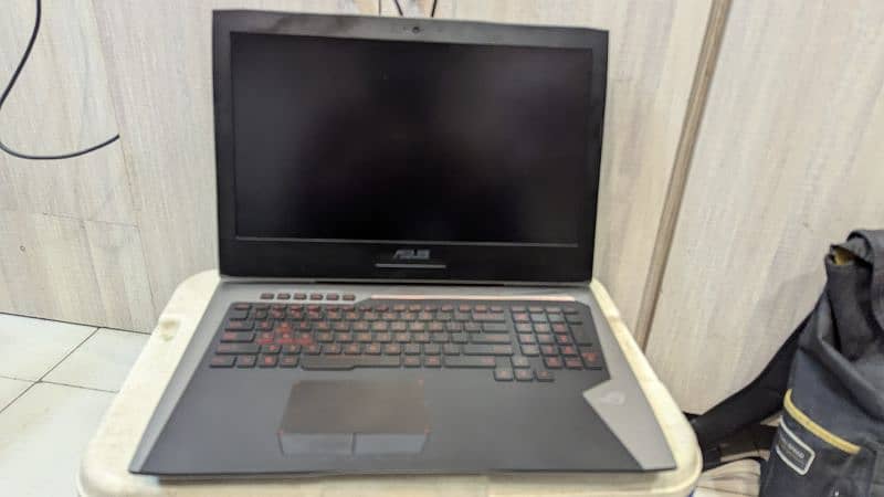 Asus Rog Strix G752 1