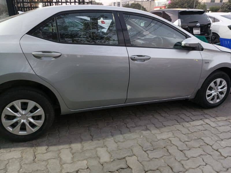 Toyota Corolla GLI 2014 6