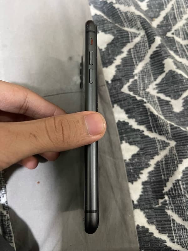 Iphone 11 Water pack Factory Unlocked All orignal True Tone Active 3