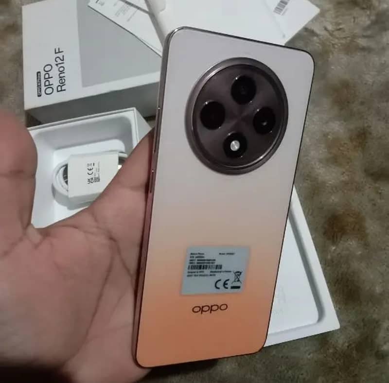 OPPO Reno 12F 8-256 4G 0