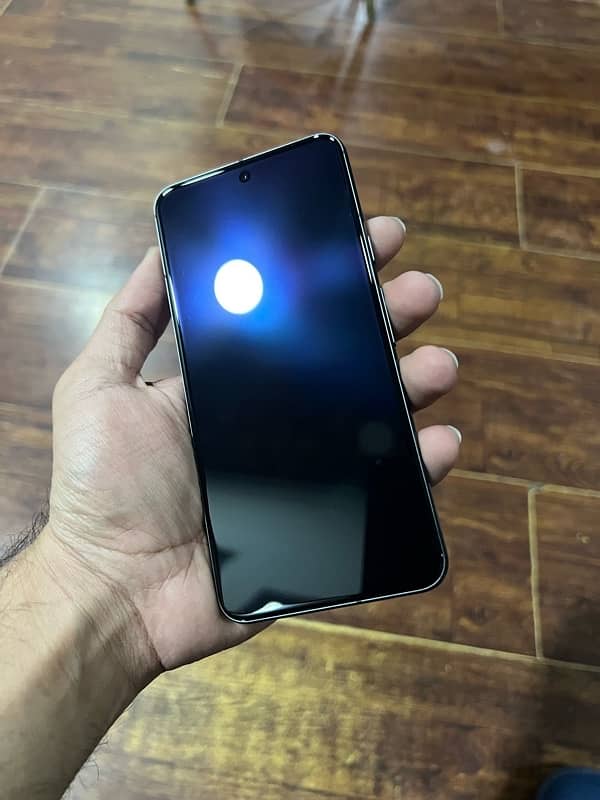 Google Pixel 8 8/128GB PTA Approved 5