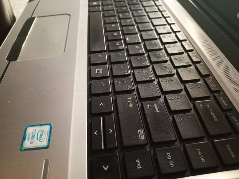 Hp i5 6th gen (256 ssd 8 gb) 2