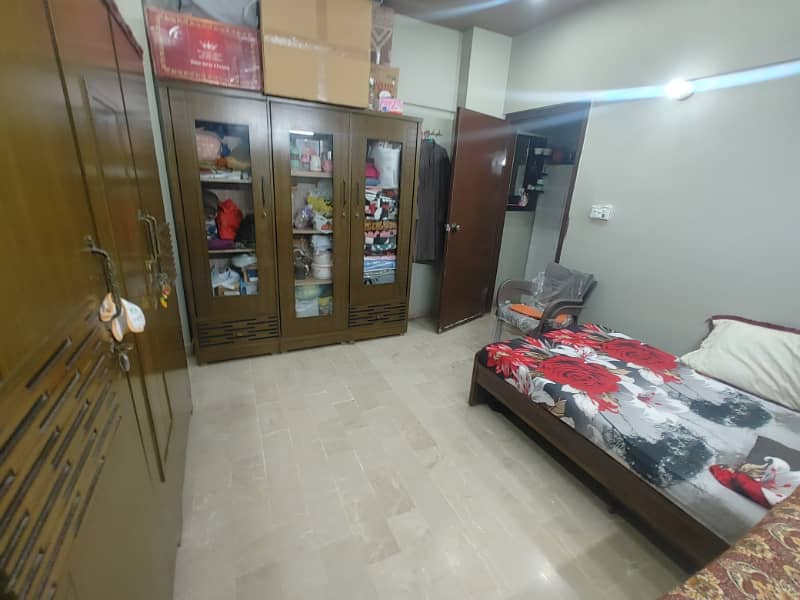 FLAT SALE 2 BED LOUNCH LEASED LIFT PARKING SWEET WATER 4