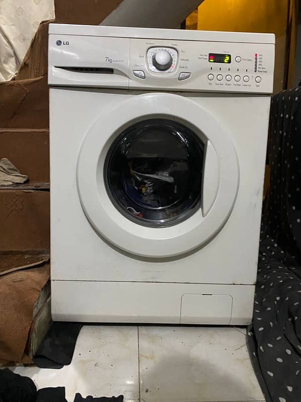 LG washing machine 7kG full ok 10/9.5 6